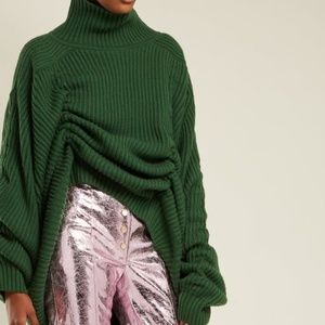 ISO: HILLIER BARTLEY Oversized Gathered Sweater S